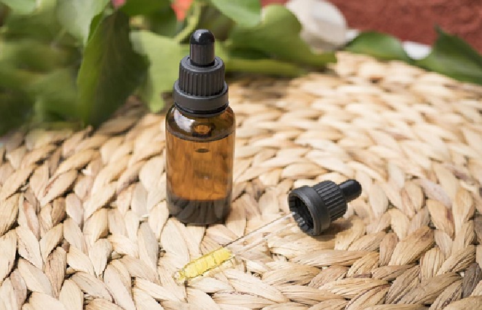 CBD Capsules V/S CBD Oils-Which Is More Popular & Why Is It So?- 2021