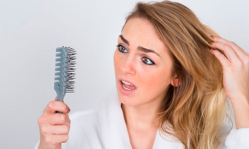 A Guide to Thinning Hair and Baldness in Women 