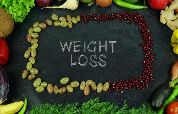 Healthy Eating Tips to Make the Most out of Using Monsoon Fruits for Weight Loss