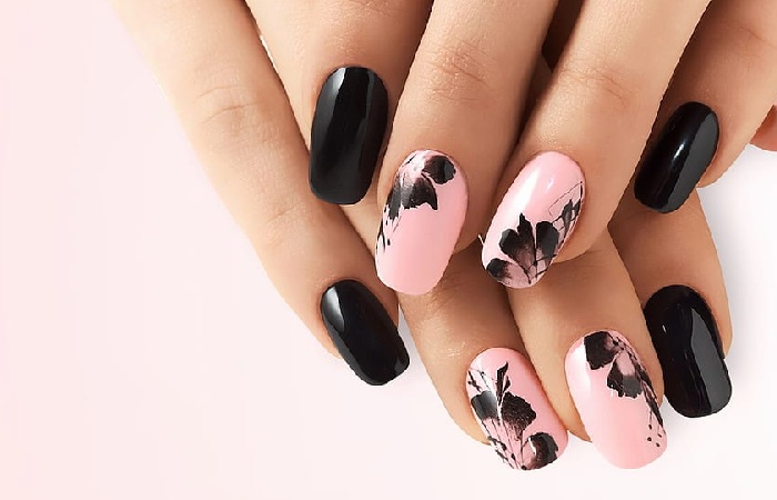 How is Nail Art Done?