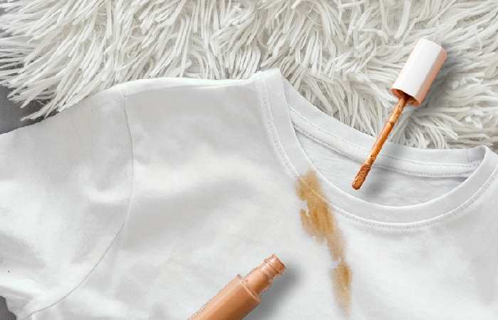 How Can Makeup Stains Remove From Clothing?