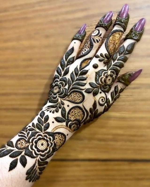 Bold Floral Design That’s Such A Statement! - Royal Front Hand Mehndi Design
